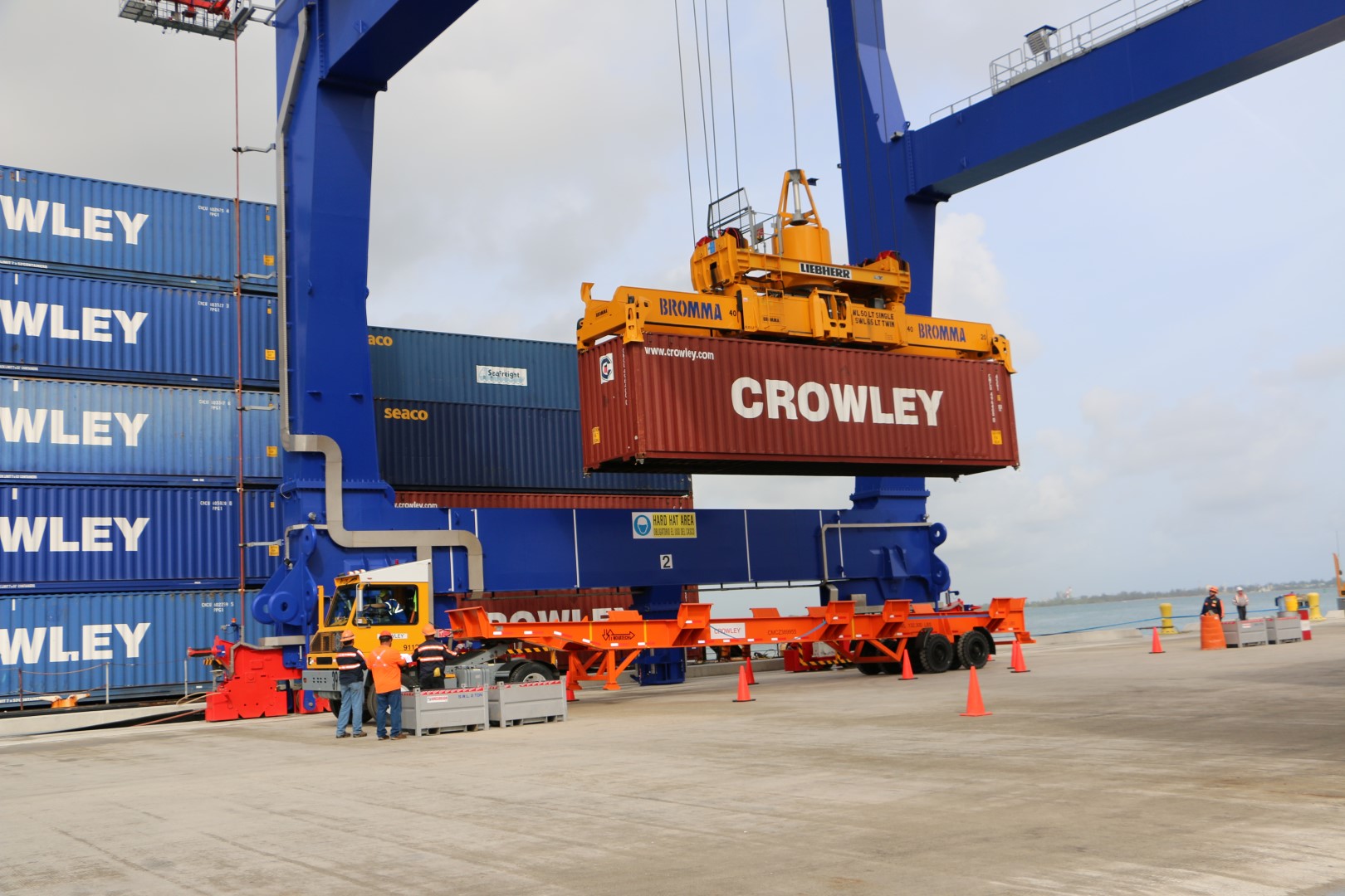 Crowley Initiates Cargo Operations in Puerto Rico Using New Container